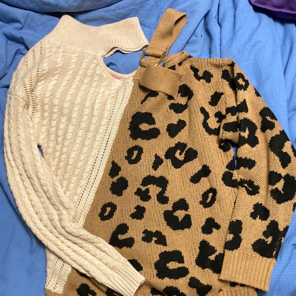 Andree by Unit Cheetah Print Cold Shoulder Sweater
